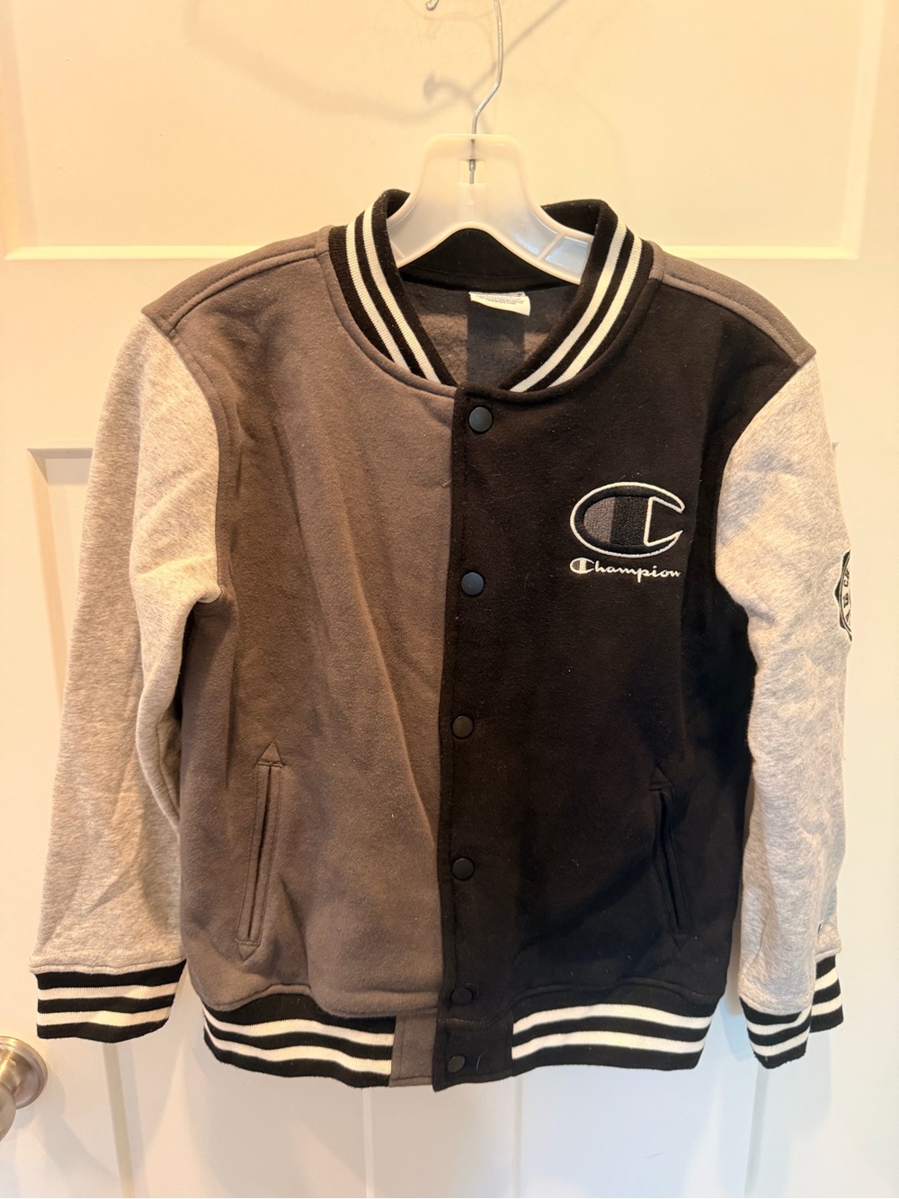 Champion Women’s M 10/12 Black Gray Varsity Snap Front Jacket